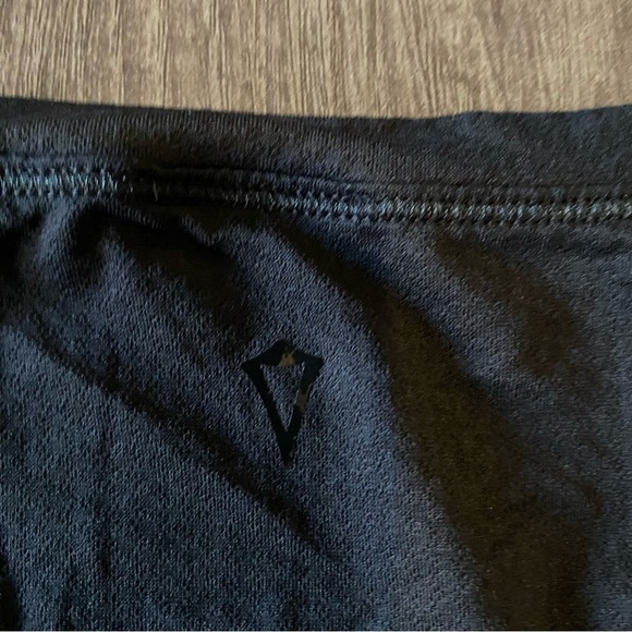 Ivivva Disney Long sleeve shirt top size 14 - Picture 3 of 4